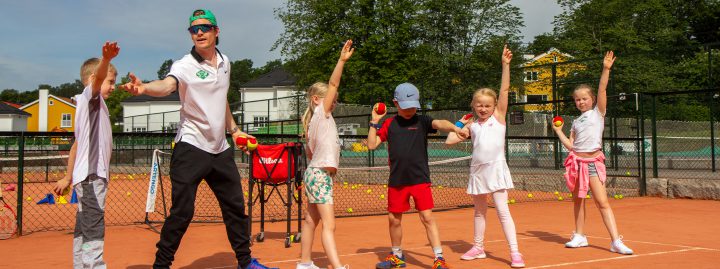 REGISTER FOR AUTUMN COURSES